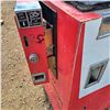 Image 4 : vintage 1963 coca cola machine- works but no key