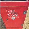 Image 6 : vintage 1963 coca cola machine- works but no key