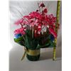 Image 2 : Pink and Blue Artificial Flowers