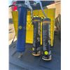 Image 2 : Grease Gun + 2 Full Grease Tubes