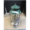 Image 1 : Coleman Quick-Lit Lantern.