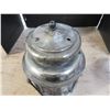 Image 4 : Old Vintage Lantern.