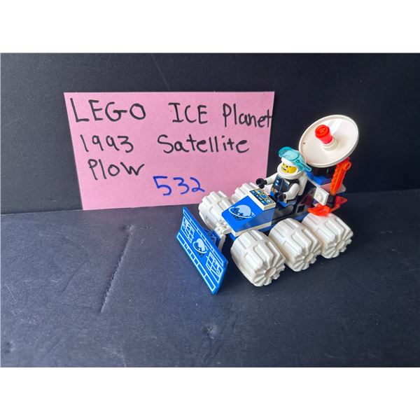 Lego 1993 Ice Planet Satellite Plow