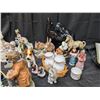 Image 4 : lot of antique figurines and small statues (Animals, people, and etc.)