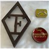 Image 1 : T.Eaton Iron Stand and Two Gramophone Needle Tins