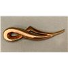 Image 2 : VINTAGE BUTLER MARKED FIFTH AVE. GOLD TONE ART NOUVEAU BROOCH