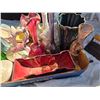 Image 5 : App 12 Vases – mixed media. From large to small – glass and ceramic