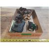 Image 5 : Bear Collectibles Salt and Pepper, Fuzzy Coin Bank.