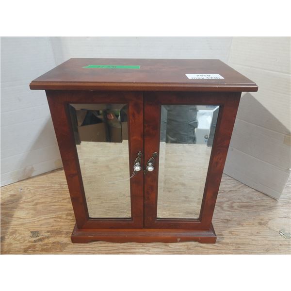 4 Drawer 2 Door Jewelery Box. 13"X7"X15" Tall.
