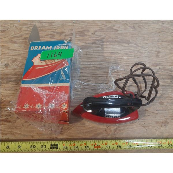 1940-50s Mercury Dream iron with box working kid iron. (Rare)