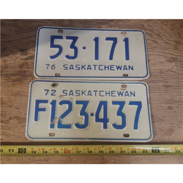 (2) Saskatchewan License Plates. 1972-76.