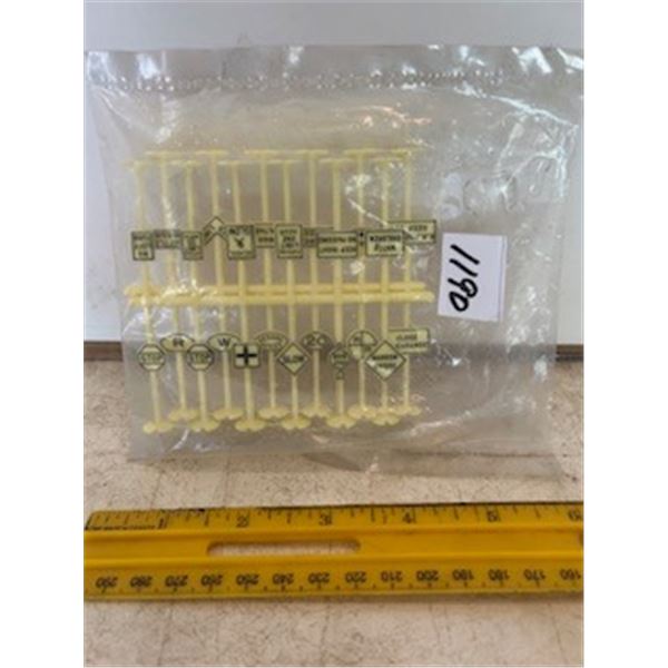 24 mini plastic signs