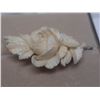 Image 2 : floral brooch