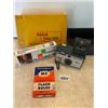 Image 1 : Kodak case with camera and flash bulbs