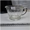 Image 1 : Glass measuring cup