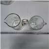 Image 2 : 2 glass pitchers