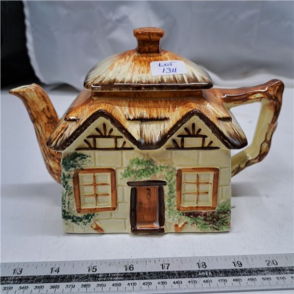 Ceramic tea pot- KSP england
