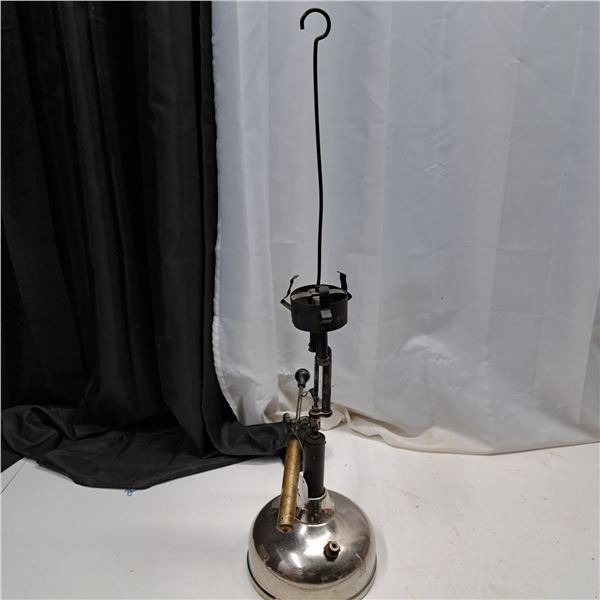 Coleman lantern with pump