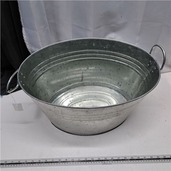 metal bucket