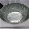 Image 2 : metal bucket