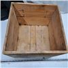 Image 3 : the dairy pool wood crate