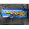 Image 4 : New Ray Sky Pilot Agusta EH101 Canadian Search and Rescue 1:72 Model