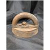 Image 4 : (5) Sad irons (2) with handles (3) Trivets