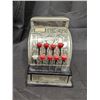 Image 2 : Vintage toy Coin register (working) with plastic duck toy