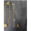 Image 4 : (5) Necklaces