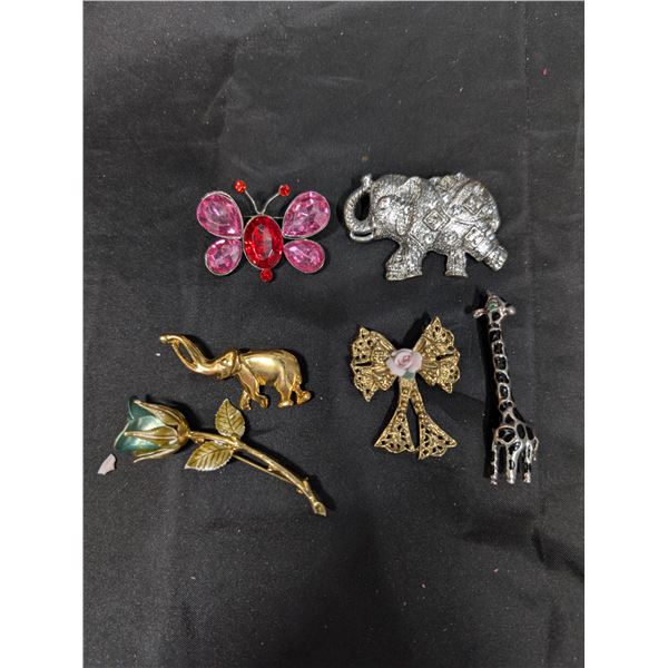 (6) Brooch's Flower Giraffe, Elephant, Butterfly