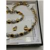 Image 3 : 14k Gold Post Earrings, Fifth Avenue Matching Set