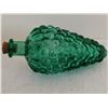 Image 4 : 2 GRAPE CLUSTER BOTTLES 1 BLUE 1 GREEN