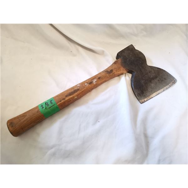 “PLUMB“ MARKED VINTAGE AXE