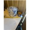 Image 1 : 2 Gallon Enamel Pot With Lid And 1 Quart Enamel Pail