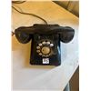 Image 2 : Vintage 1940s Rotary Telephone