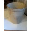 Image 3 : 1 Gallon Medalta Crock - No Chips Or Cracks