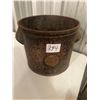 Image 1 : 1 - Peck Grain Measuring Pail, 2 Handles, Davidson MF6