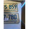 Image 3 : 2 1973 Sask. License Plates