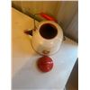 Image 4 : 1 Red + White Enamel Pot + + Lit, Offset Handle