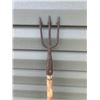 Image 5 : Fish gadd  Hand Forged - Spear + Base Is 10x3½“ - Wood Handle 56”