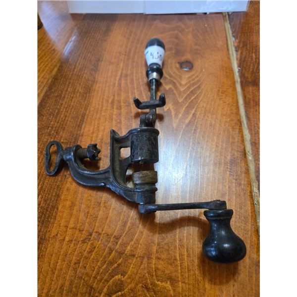 Antique handheld shotgun shell reloader