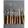 Image 2 : 18 piuece bonehandled cuttery set (3x6) with some extras
