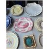 Image 3 : 45 pieces of serving plates- blue willow+ others