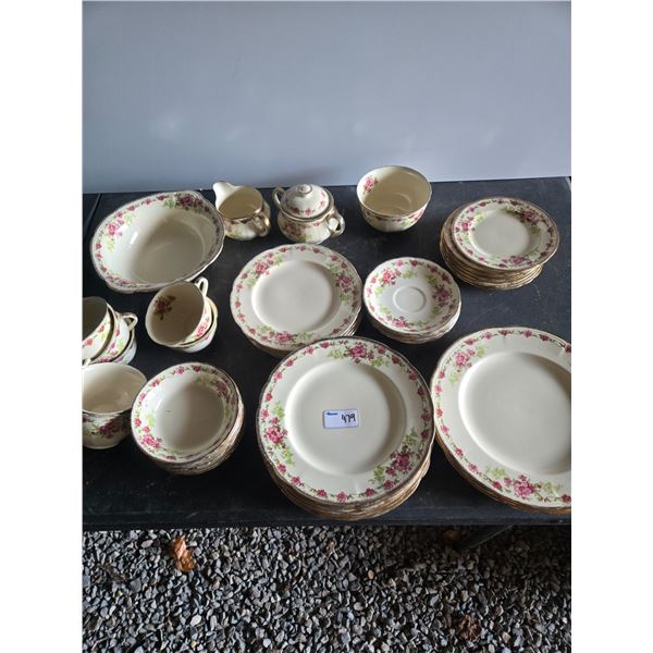 50 pieces alfred meakin dinner ware 18kt solid gold border " rosecliffe"