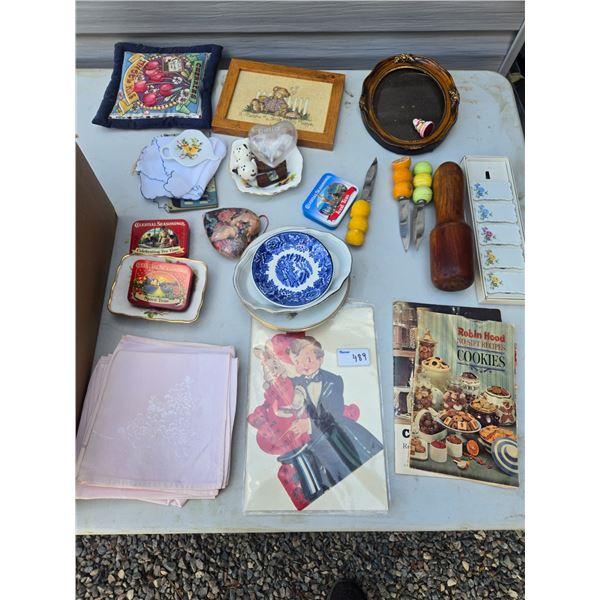 Buffet drawer unloader app. 35 vintage item as seen in picture