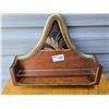 Image 2 : Very small table and tie/key rack