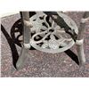Image 2 : Decorative cast iron plant stand.