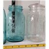Image 2 : Vintage blue mason jars.