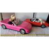 Image 1 : Barbies in cars. Thunderbird & Corvette.