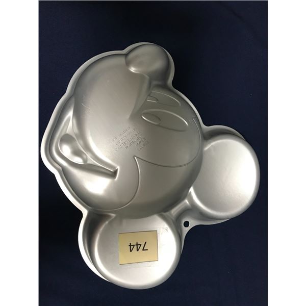 Vintage Mickey Mouse Cake Mold